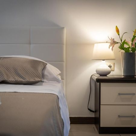Studio Apartment La Luna Split Eksteriør billede