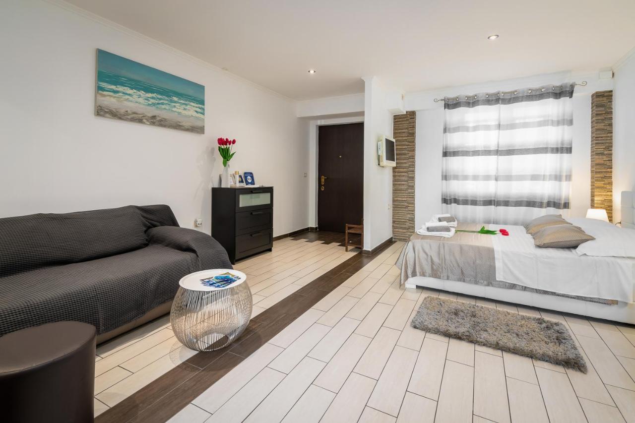 Studio Apartment La Luna Split Eksteriør billede