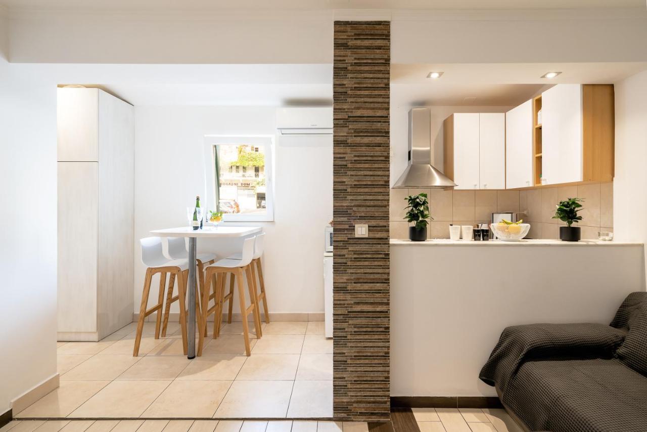 Studio Apartment La Luna Split Eksteriør billede